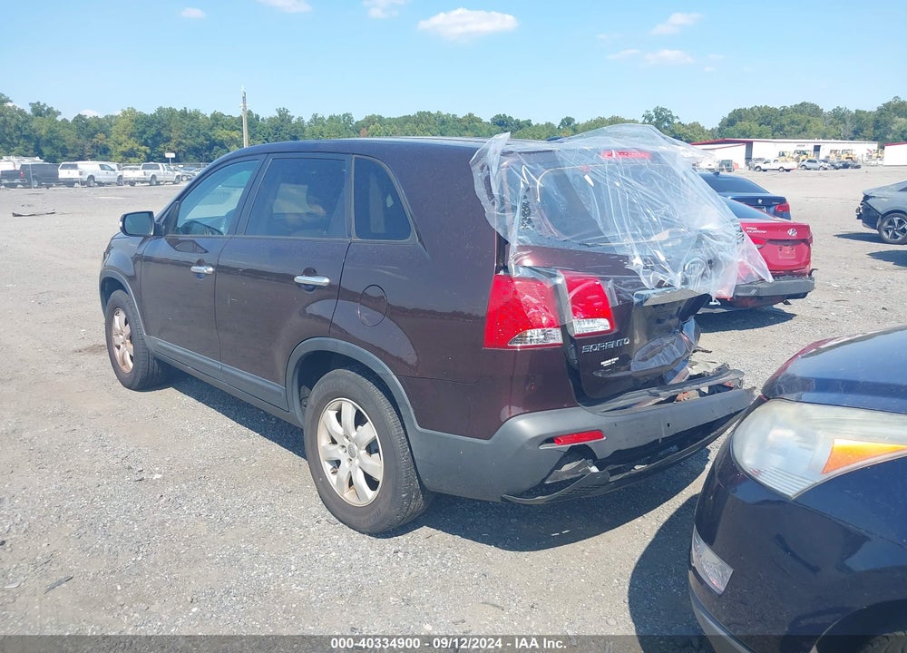 2013 KIA SORENTO LX VIN: 5XYKT3A11DG383827