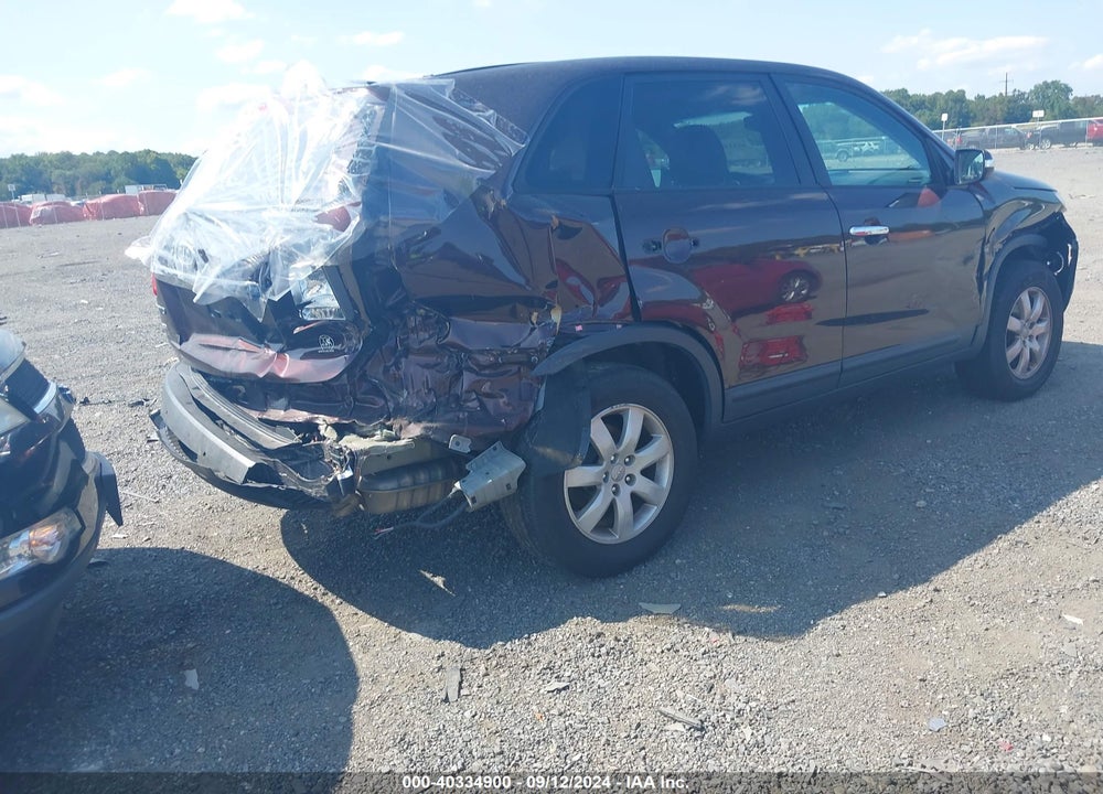 2013 KIA SORENTO LX VIN: 5XYKT3A11DG383827