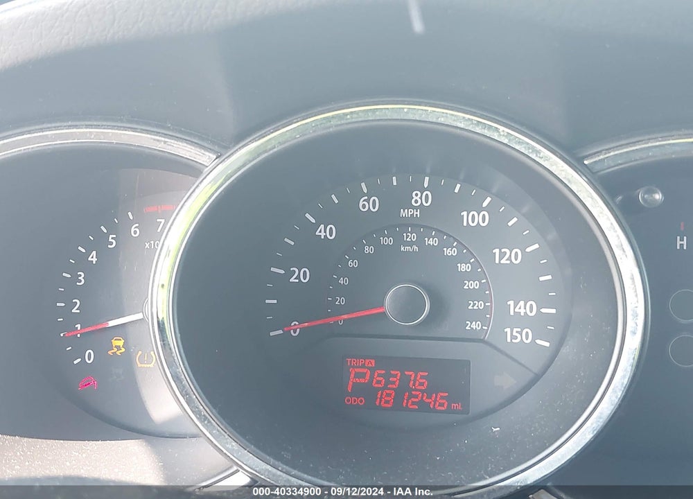 2013 KIA SORENTO LX VIN: 5XYKT3A11DG383827