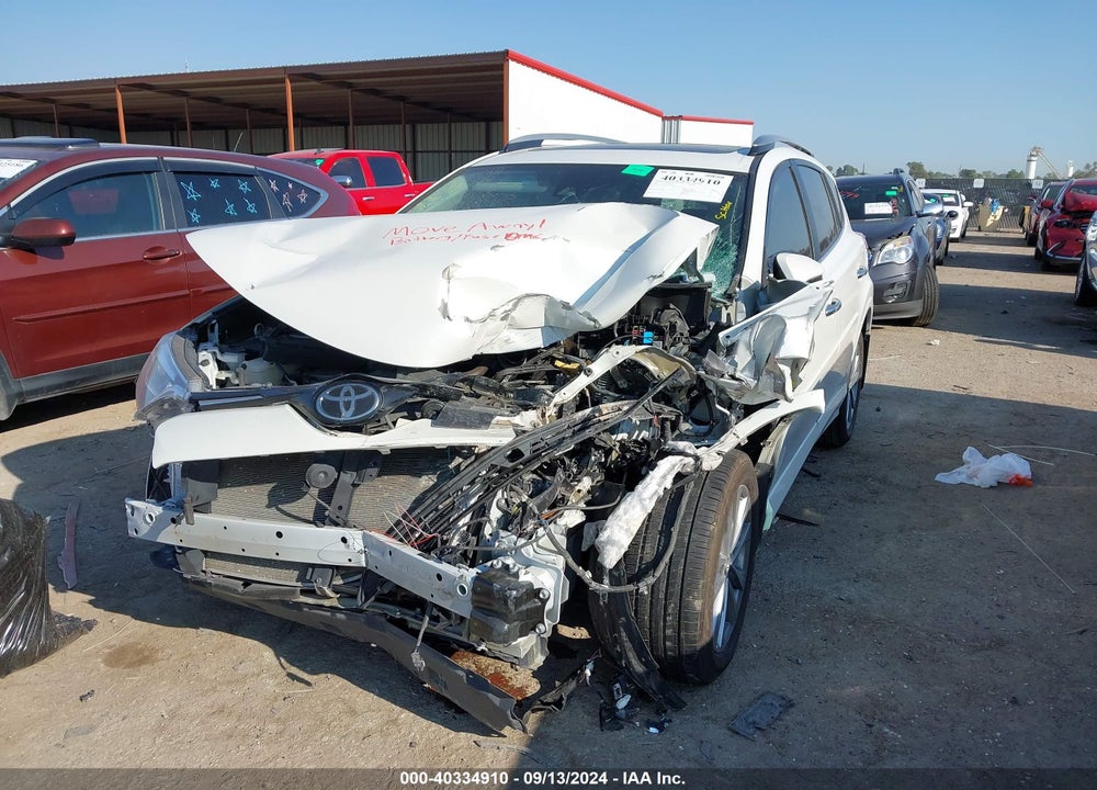 2017 TOYOTA RAV4 PLATINUM VIN: 2T3YFREV1HW340601