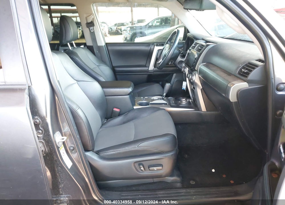 2019 TOYOTA 4RUNNER SR5 PREMIUM VIN: JTEBU5JRXK5686976