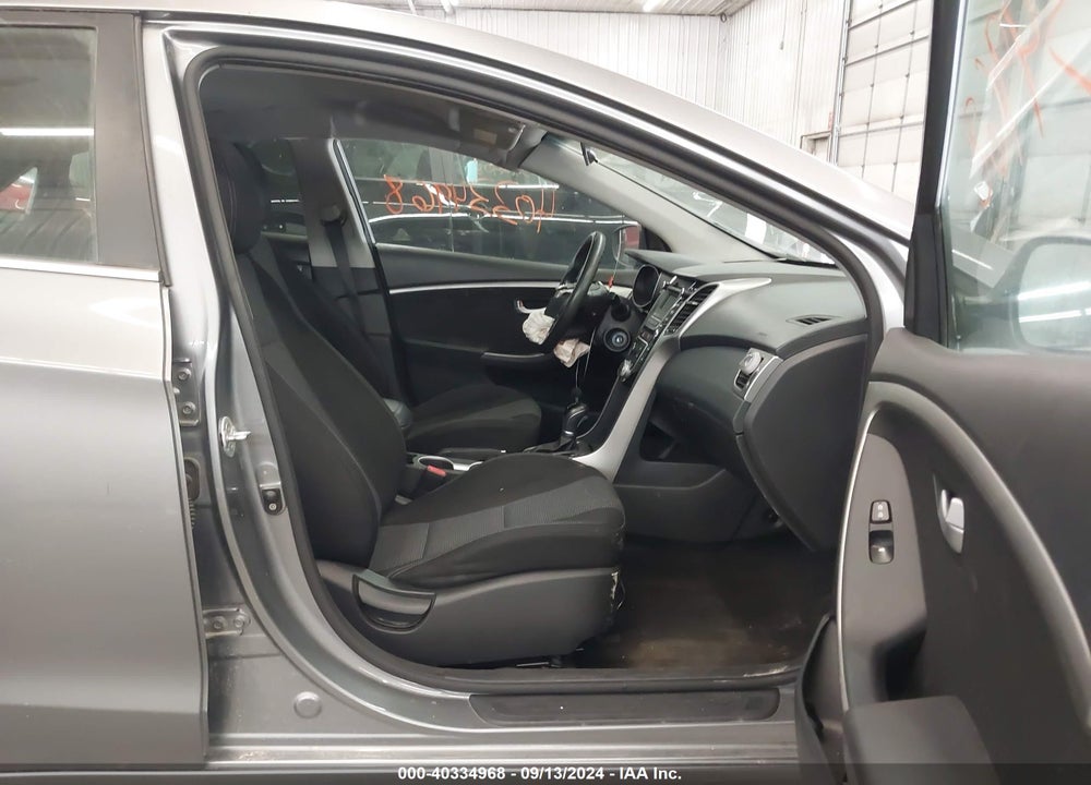 2017 HYUNDAI ELANTRA GT VIN: KMHD35LH9HU377188