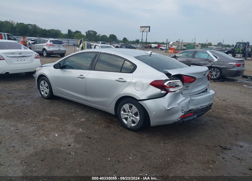 2018 KIA FORTE LX VIN: 3KPFL4A77JE185757