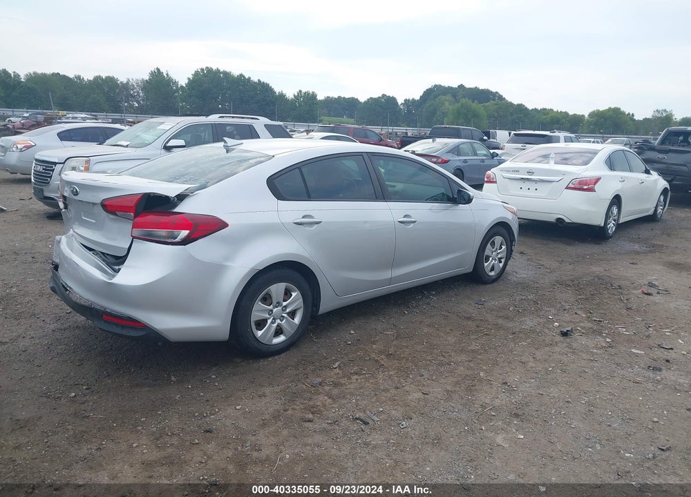 2018 KIA FORTE LX VIN: 3KPFL4A77JE185757