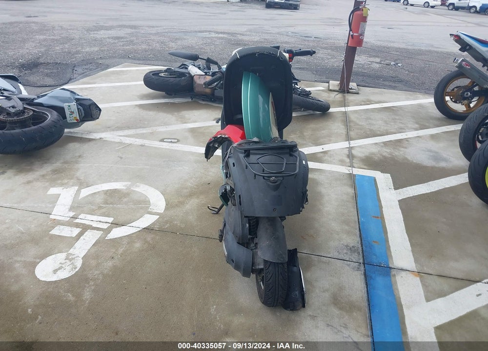2018 SCOOTER 50CC VIN: L5YACBPD3J1150902