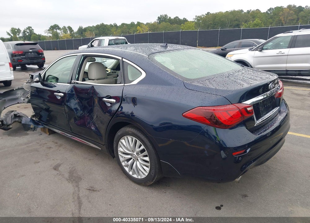 2015 INFINITI Q70L 3.7 VIN: JN1BY1PPXFM602032