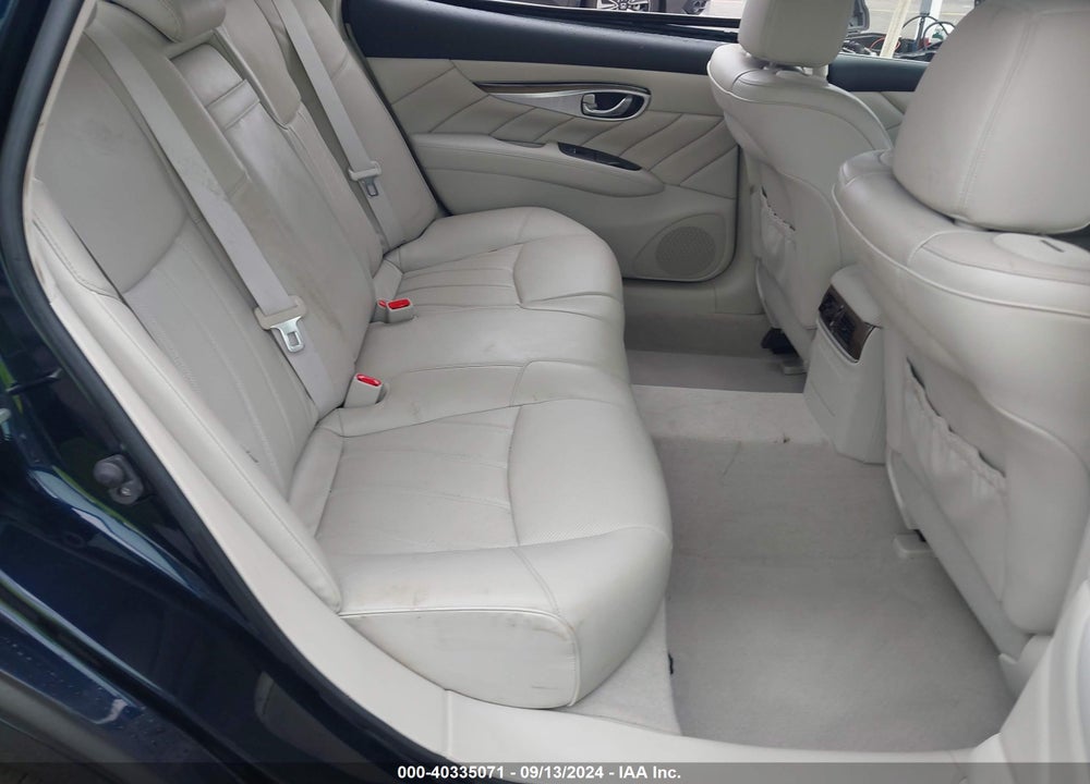 2015 INFINITI Q70L 3.7 VIN: JN1BY1PPXFM602032