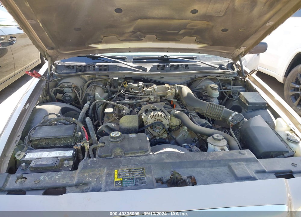 2004 FORD CROWN VICTORIA LX VIN: 2FAFP74W24X127648
