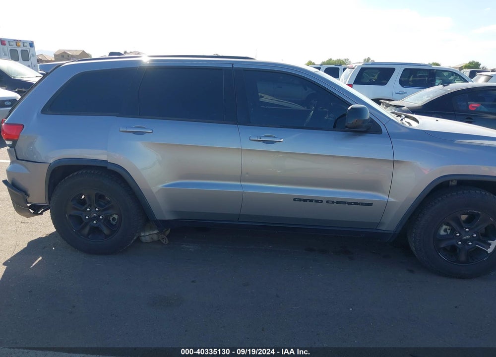 2017 JEEP GRAND CHEROKEE VIN: 1C4RJFAG9HC776592
