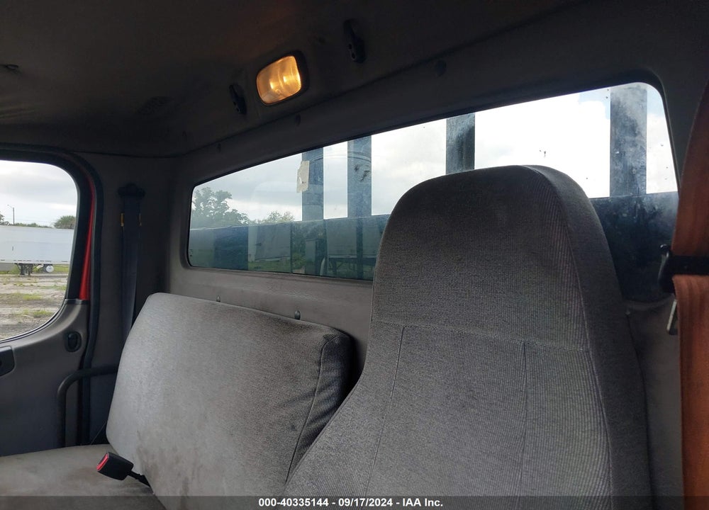 2017 FREIGHTLINER M2 106 VIN: 1FVACXDT7HHHV8978