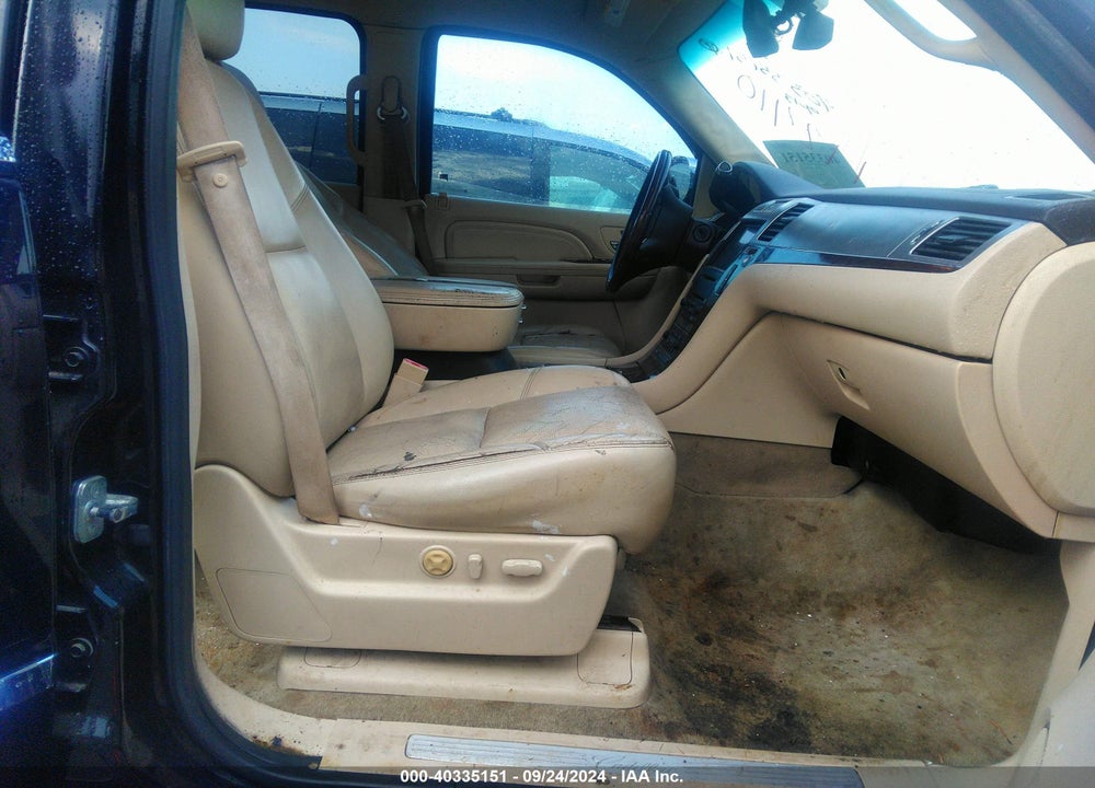 2008 CADILLAC ESCALADE ESV STANDARD VIN: 1GYFK668X8R112410