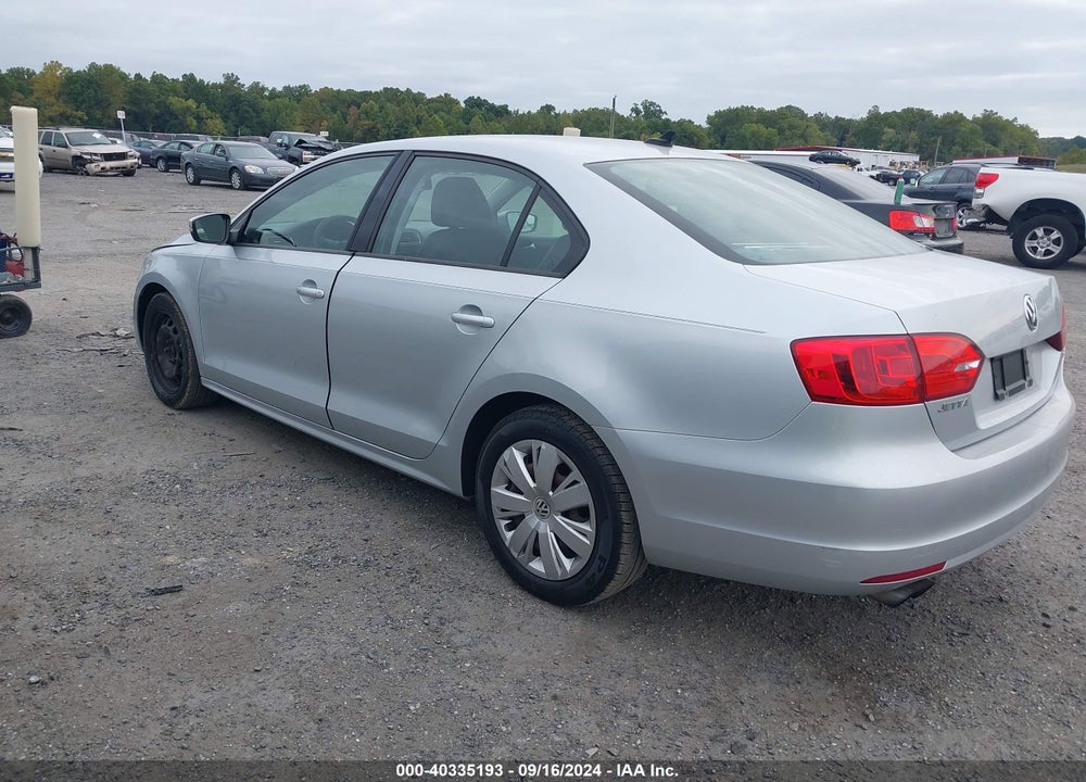 2014 VOLKSWAGEN JETTA 1.8T SE VIN: 3VWD17AJ3EM420013