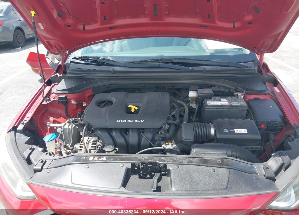 2018 HYUNDAI ELANTRA SE VIN: KMHD74LF1JU450878