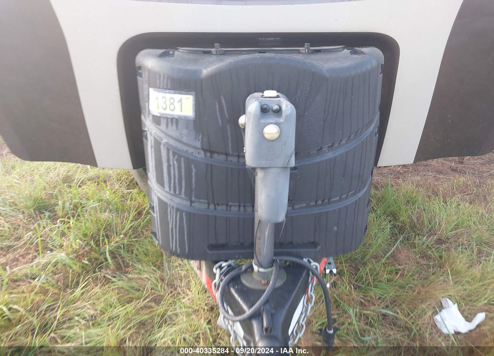 2014 WINNEBAGO ONE29RL VIN: 54CAG0R22E1489118