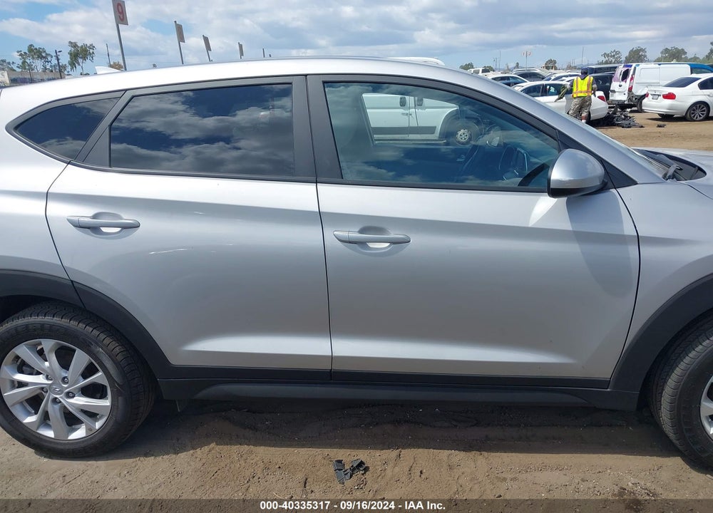 2020 HYUNDAI TUCSON SE VIN: KM8J2CA47LU119092