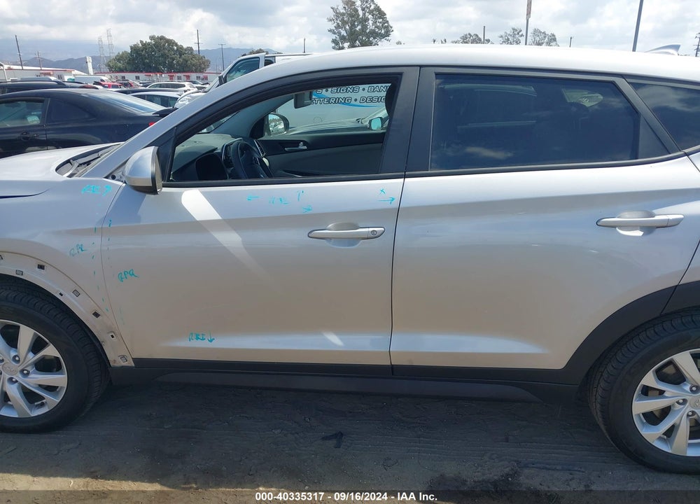 2020 HYUNDAI TUCSON SE VIN: KM8J2CA47LU119092