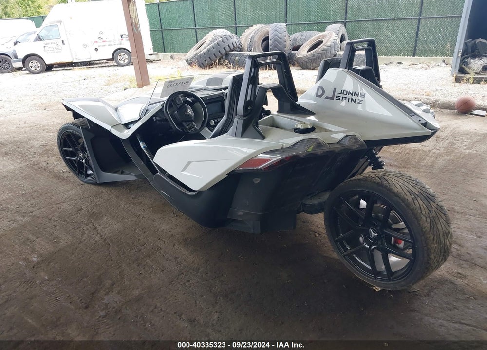 2021 POLARIS SLINGSHOT S WITH TECHNOLOGY PACKAGE VIN: 57XAATHD8M8140659