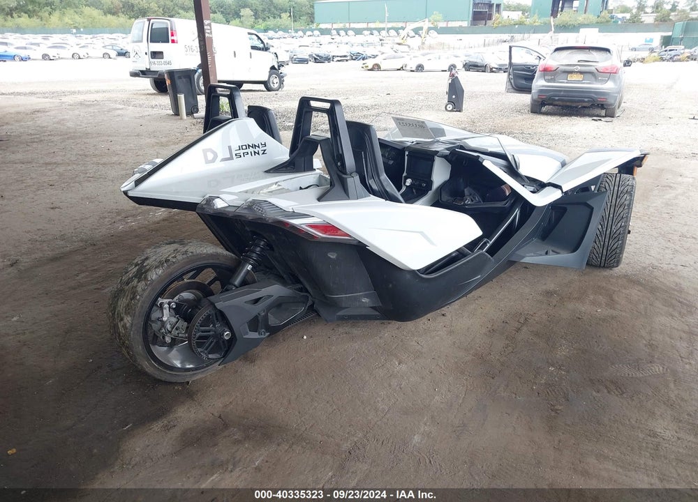 2021 POLARIS SLINGSHOT S WITH TECHNOLOGY PACKAGE VIN: 57XAATHD8M8140659