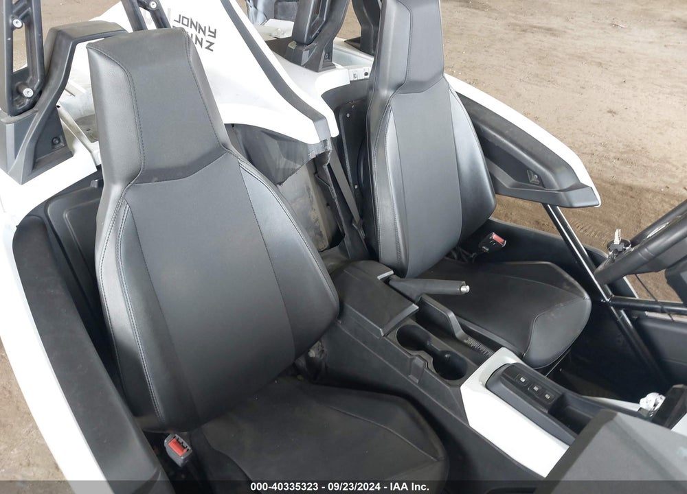 2021 POLARIS SLINGSHOT S WITH TECHNOLOGY PACKAGE VIN: 57XAATHD8M8140659