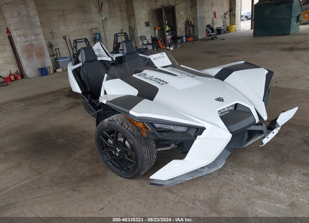 2021 POLARIS SLINGSHOT S WITH TECHNOLOGY PACKAGE VIN: 57XAATHD8M8140659