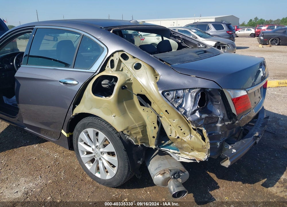 2015 HONDA ACCORD EX-L V-6 VIN: 1HGCR3F88FA028201