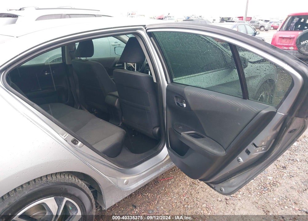 2017 HONDA ACCORD LX VIN: 1HGCR2F33HA193994