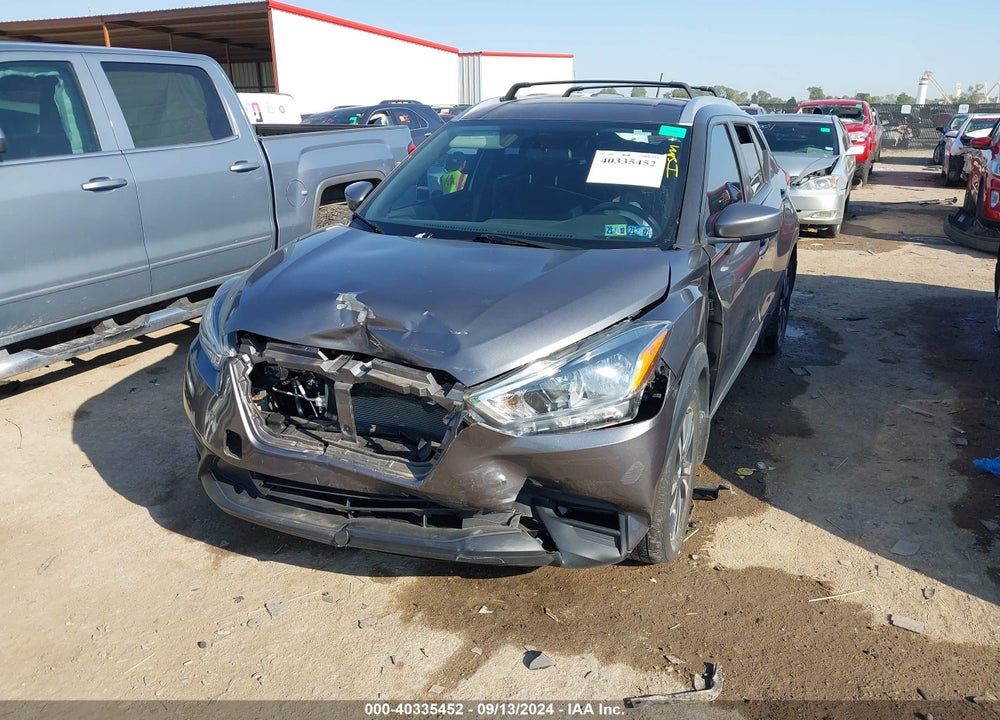 2018 NISSAN KICKS SV VIN: 3N1CP5CU0JL509887