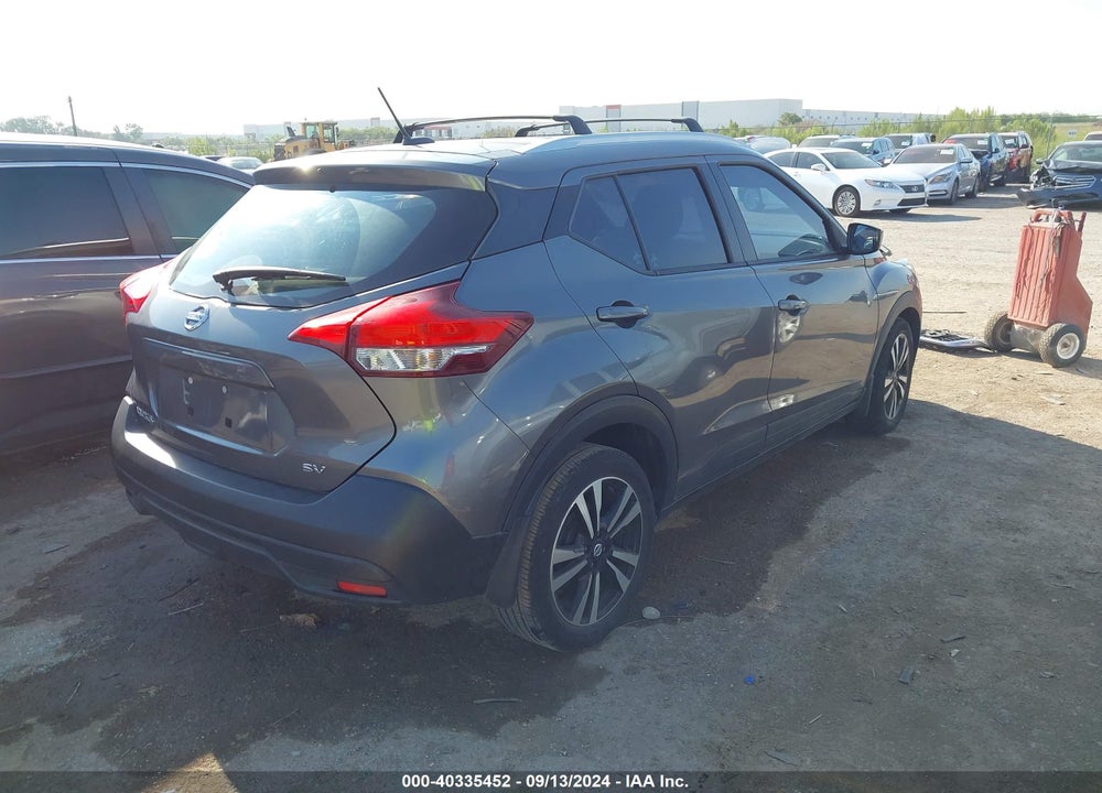 2018 NISSAN KICKS SV VIN: 3N1CP5CU0JL509887