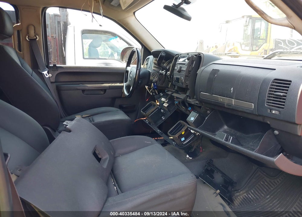2011 GMC SIERRA 2500HD SLE VIN: 1GT120E80BF242848