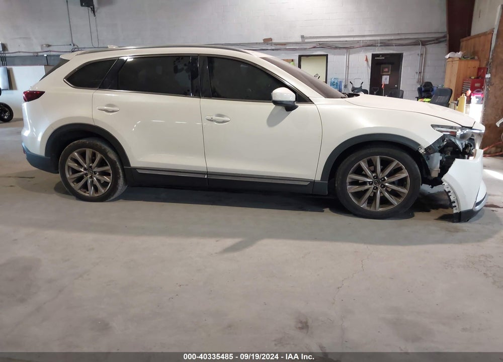 2017 MAZDA CX-9 SIGNATURE VIN: JM3TCBEY9H0140758