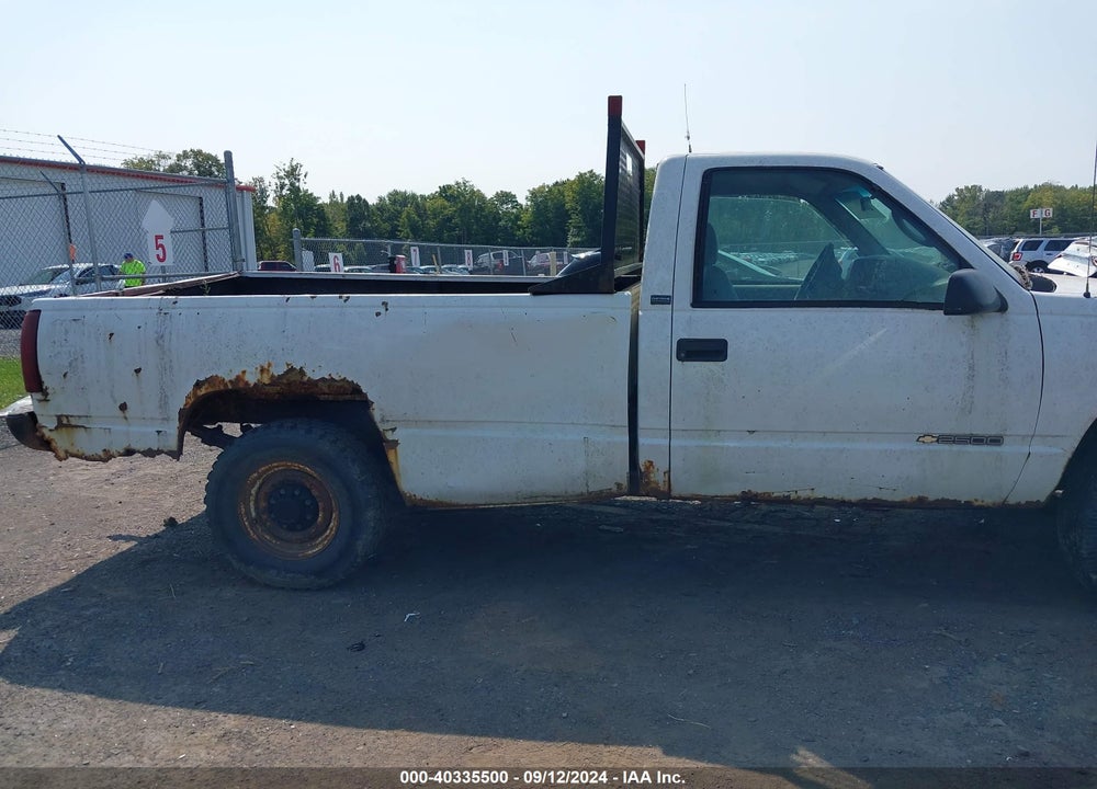 1996 CHEVROLET GMT-400 C2500 VIN: 1GCGC24FXTE248831