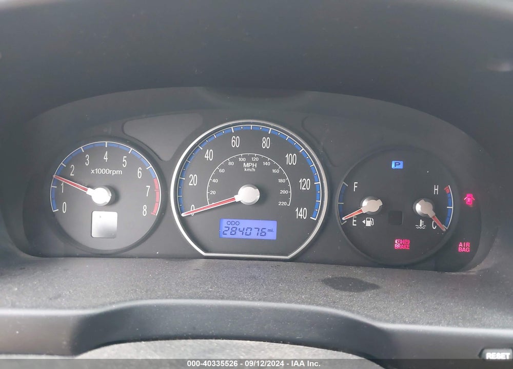 2008 HYUNDAI SANTA FE GLS VIN: 5NMSG13D18H211048