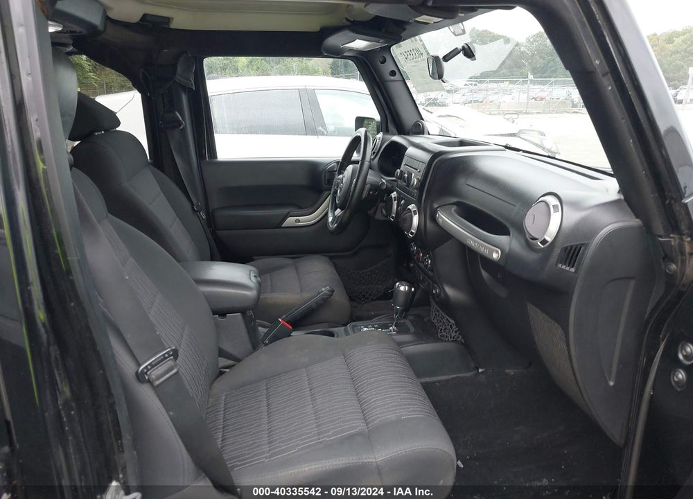 2012 JEEP WRANGLER UNLIMITED SAHARA VIN: 1C4BJWEG1CL229613