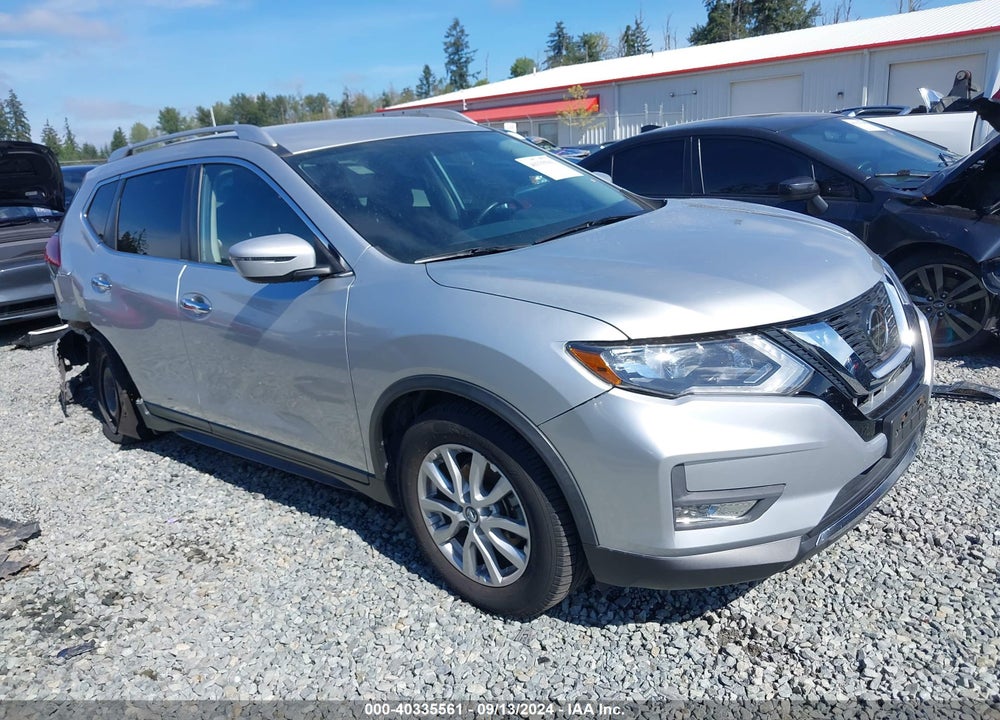 2018 NISSAN ROGUE SV VIN: KNMAT2MT5JP593634