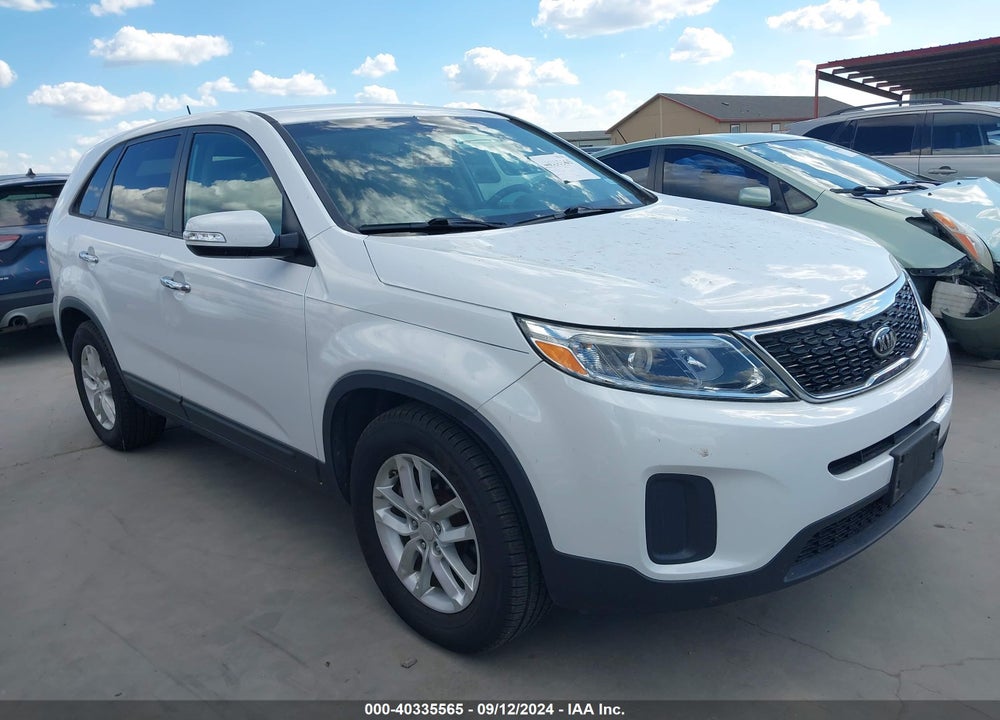 2015 KIA SORENTO LX VIN: 5XYKT3A66FG661457
