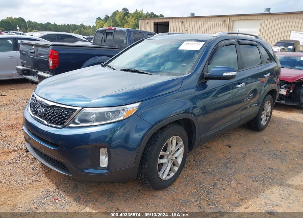 2014 KIA SORENTO LX VIN: 5XYKT3A6XEG437560