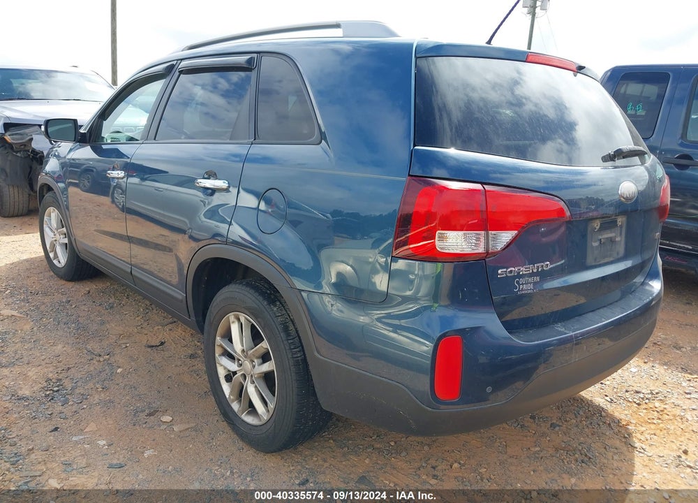 2014 KIA SORENTO LX VIN: 5XYKT3A6XEG437560
