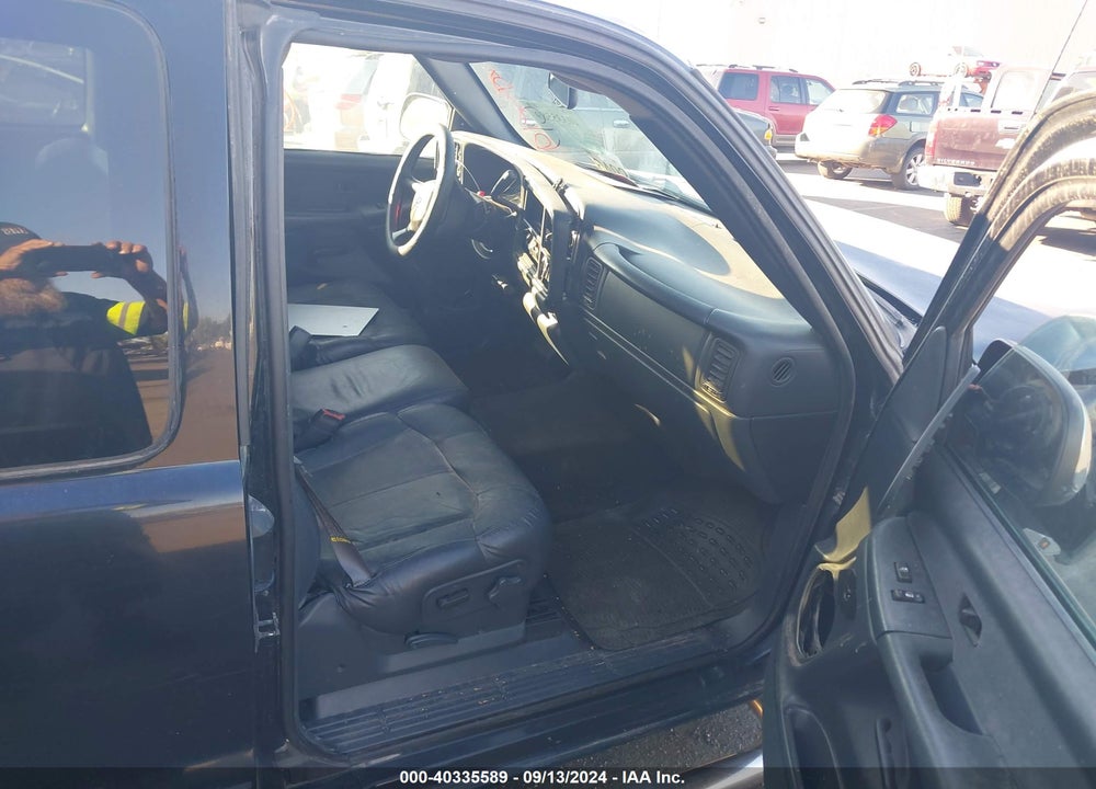 2000 CHEVROLET SILVERADO 2500 LS VIN: 1GCGK29U6YE394340