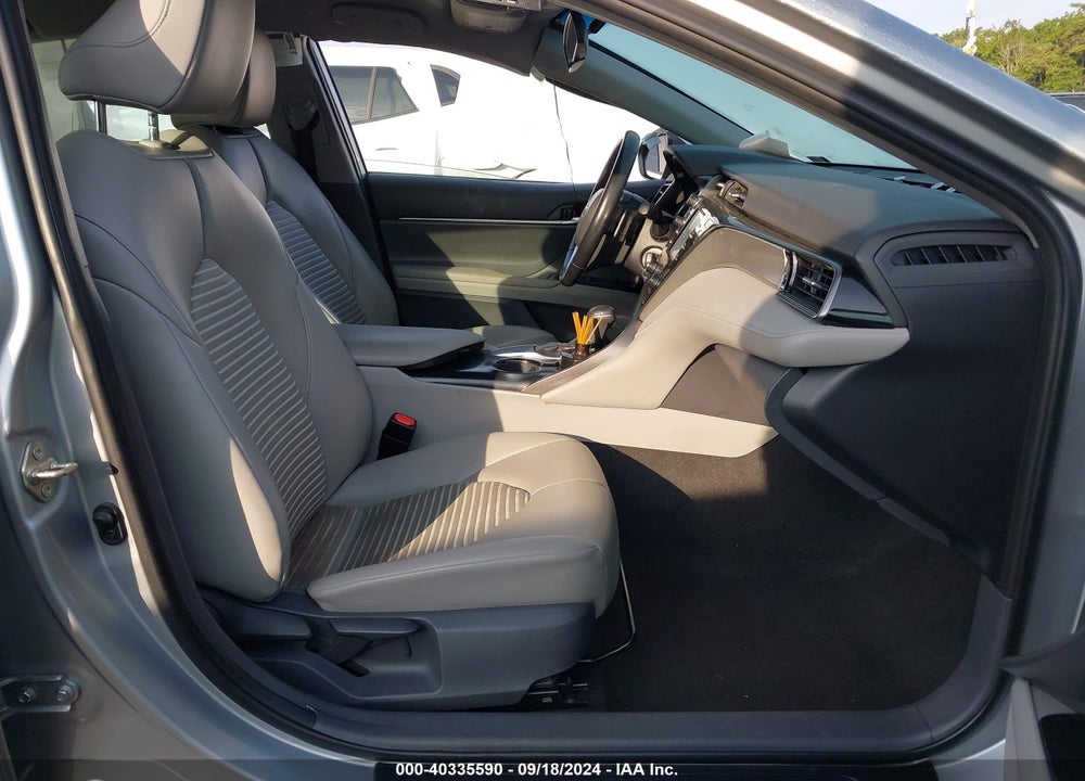 2020 TOYOTA CAMRY SE VIN: 4T1G11AK9LU304194