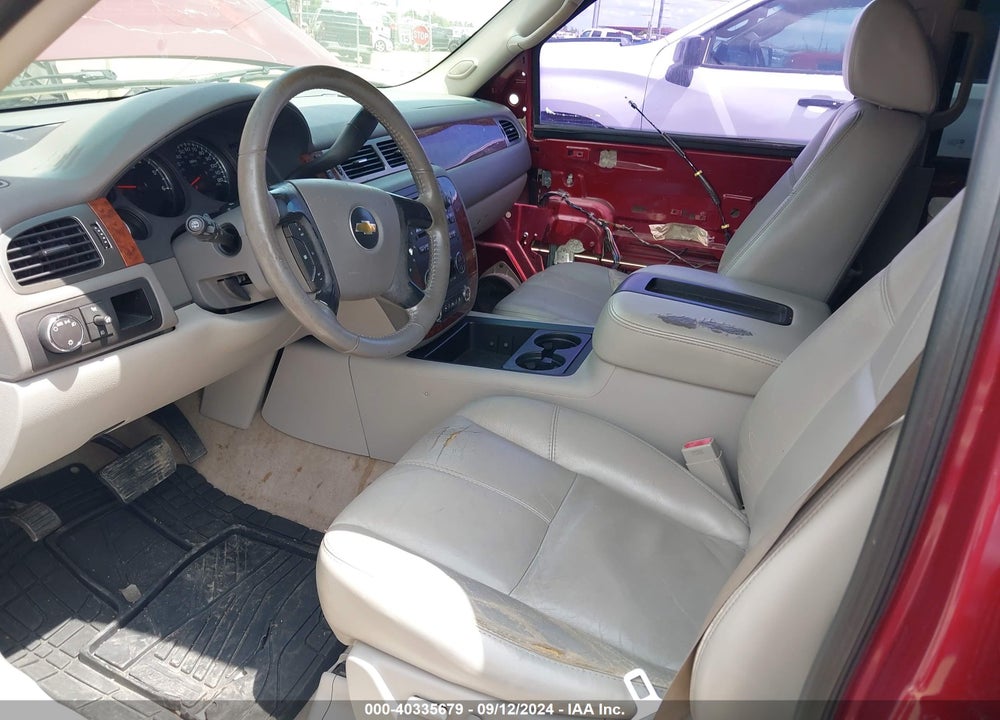 2007 CHEVROLET TAHOE LT VIN: 1GNFC13J67R180433
