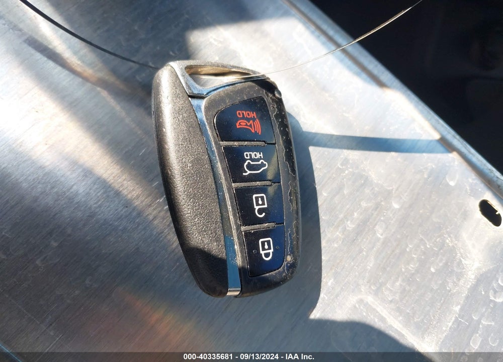 2017 HYUNDAI SANTA FE SE ULTIMATE VIN: KM8SR4HF1HU241645