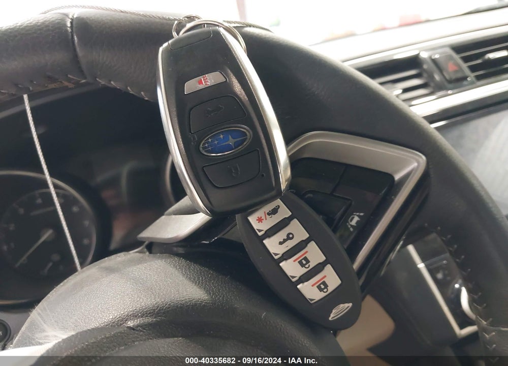 2018 SUBARU LEGACY 3.6R LIMITED VIN: 4S3BNEN62J3016074