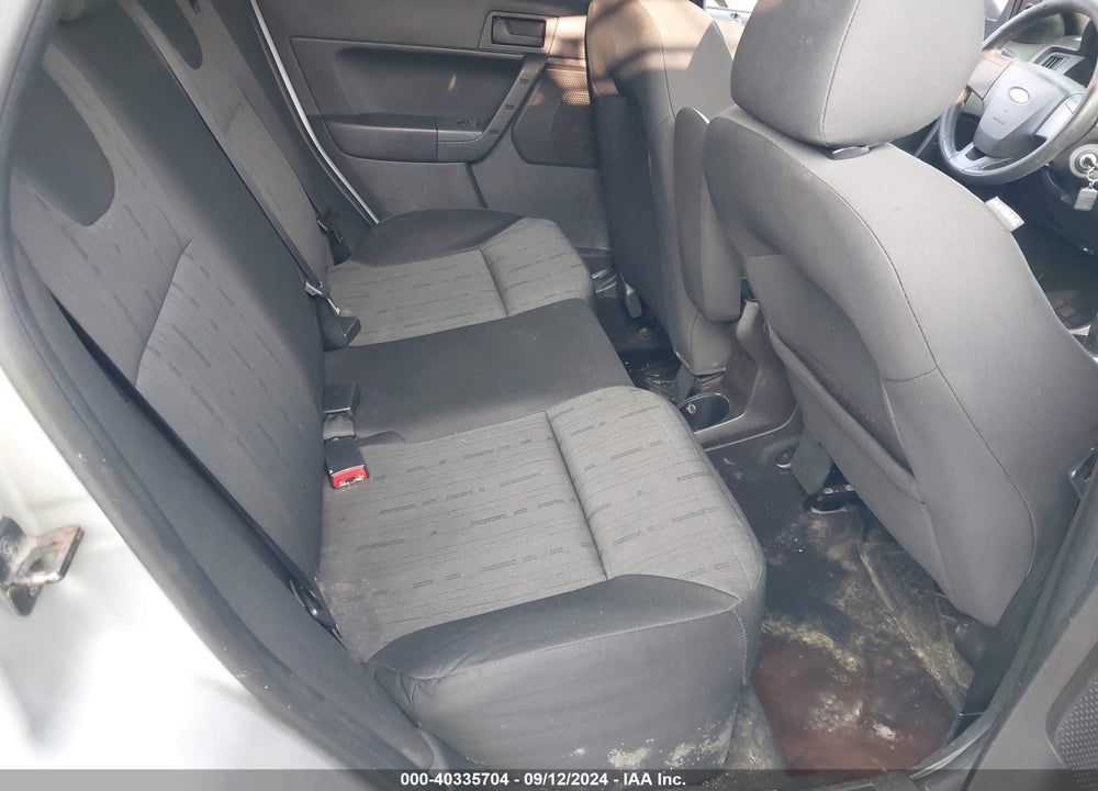 2009 FORD FOCUS SE VIN: 1FAHP35N29W195796