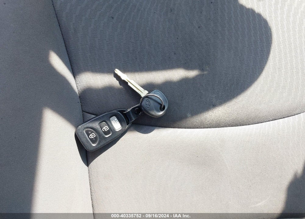 2015 HYUNDAI ELANTRA SE VIN: KMHDH4AE4FU277727