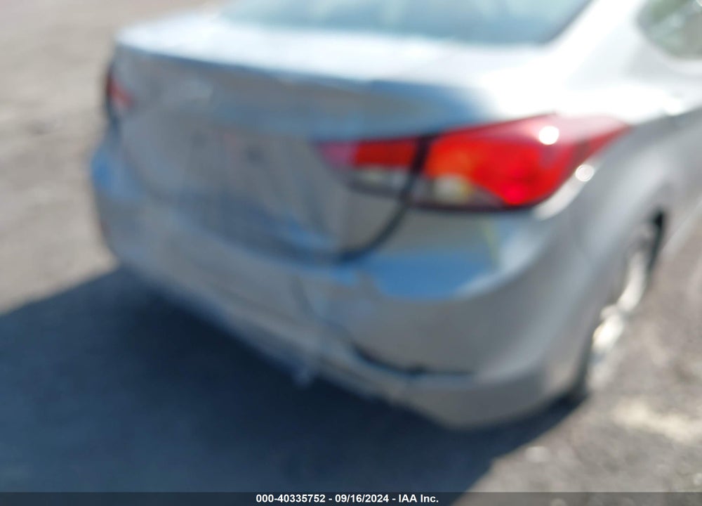 2015 HYUNDAI ELANTRA SE VIN: KMHDH4AE4FU277727