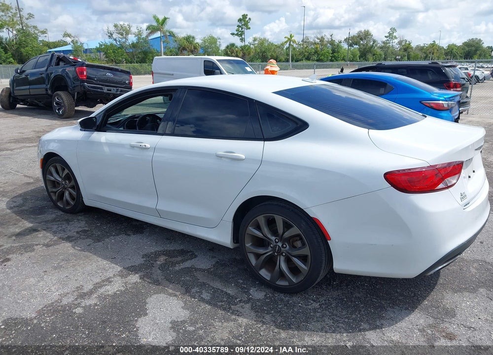 2015 CHRYSLER 200 S VIN: 1C3CCCDG1FN627769