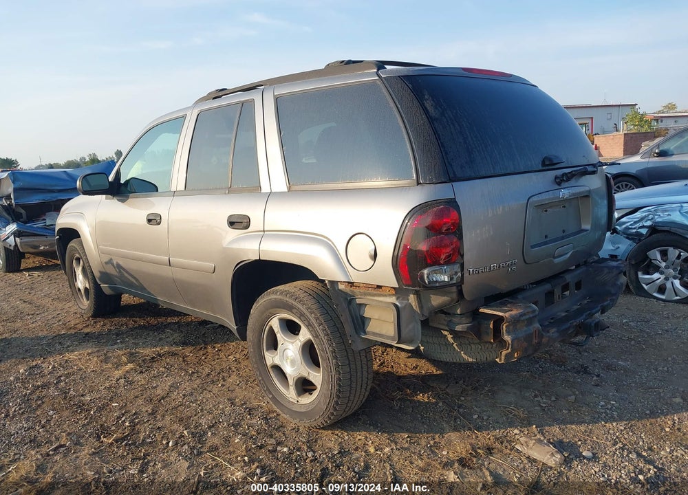 2006 CHEVROLET TRAILBLAZER LS VIN: 1GNDS13S262322447