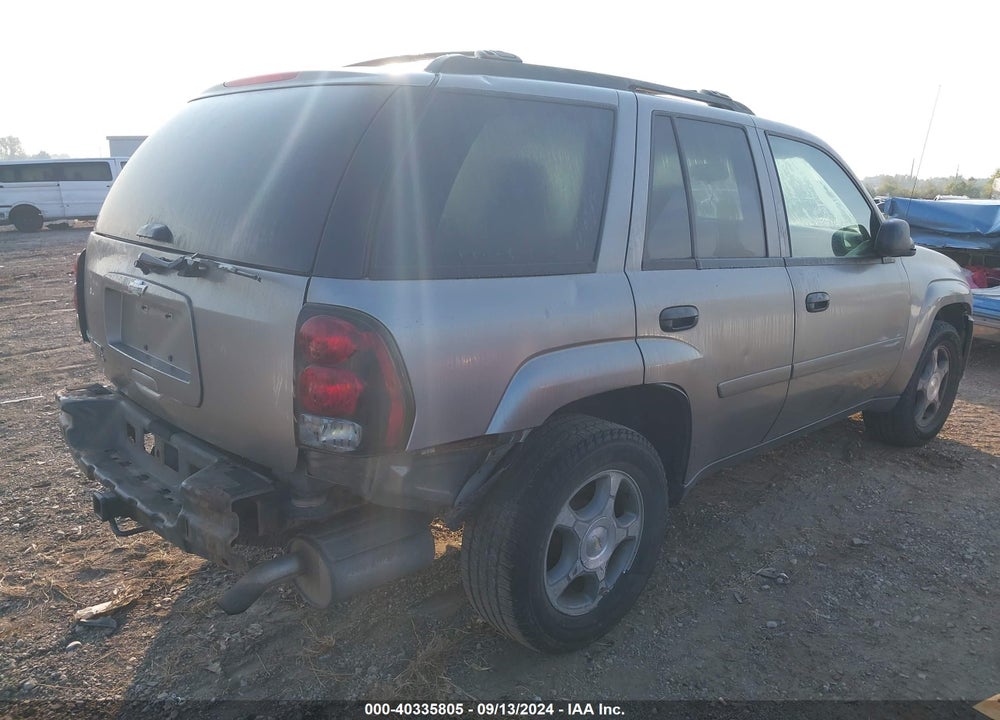 2006 CHEVROLET TRAILBLAZER LS VIN: 1GNDS13S262322447