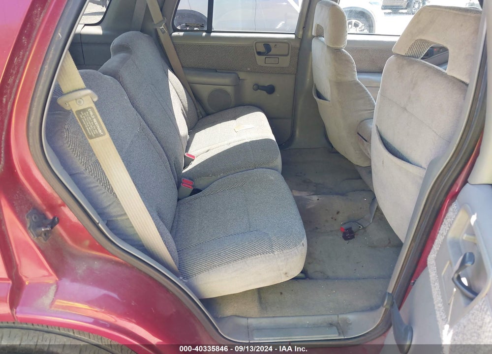 1997 GMC JIMMY SL VIN: 1GKDT13W2V2570225