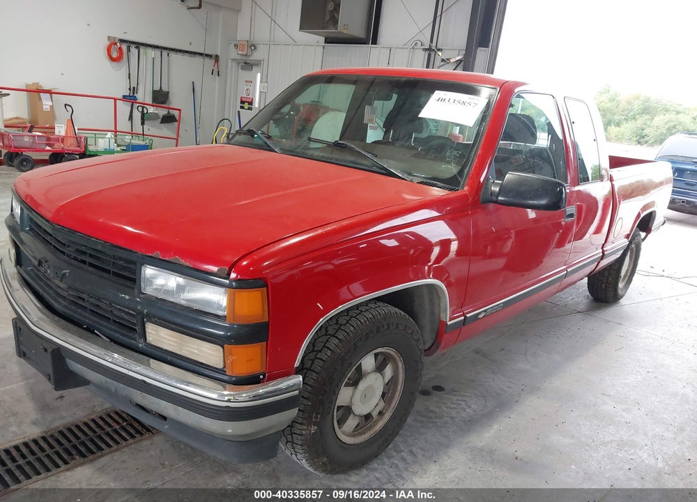 1996 CHEVROLET GMT-400 C1500 VIN: 2GCEC19RXT1257132